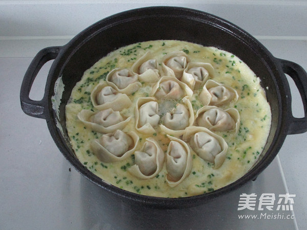 Fried Wonton with Egg recipe