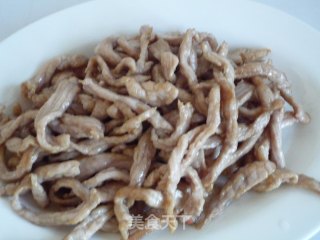 Stir-fried Shredded Pork with Carrots and Fungus recipe