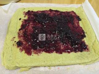 Matcha Blueberry Swiss Roll recipe