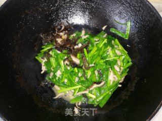 Stir-fried Shredded Pork with Leek recipe
