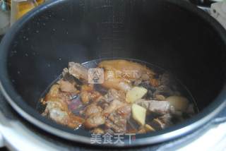 Braised Pork Knuckles recipe