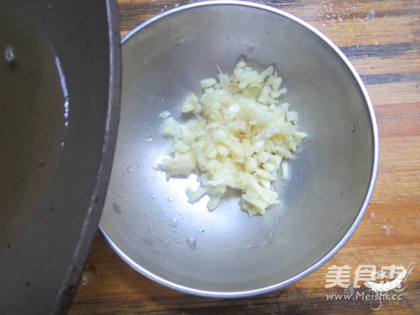 Steamed Fresh Abalone with Garlic recipe
