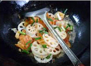 Stir-fried Lotus Root with Hot and Sour Vegetables recipe