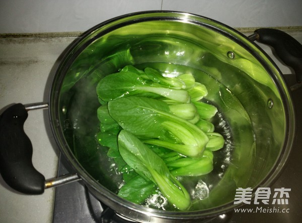 Stir-fried Shanghai Green with Garlic recipe