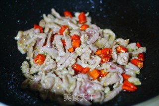 Stir-fried Pork with Garlic recipe