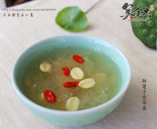 Fresh Lotus Seed and White Fungus Soup recipe