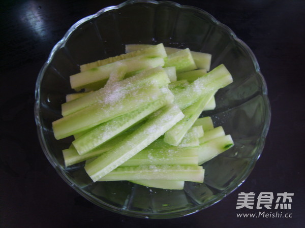 Cucumber Strips with Egg Yolk recipe