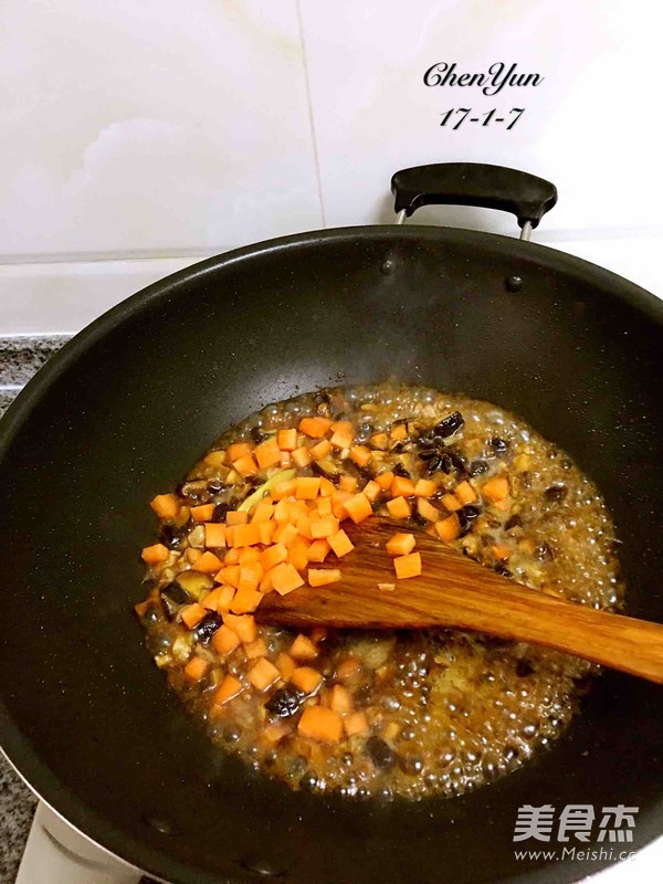 Braised Rice with Mushroom and Braised Pork recipe
