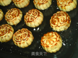 Pineapple Lotus Paste Mooncake recipe