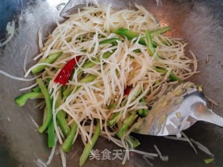 Green Pepper and Potato Shreds recipe