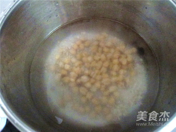 Chickpeas and Barley Congee recipe