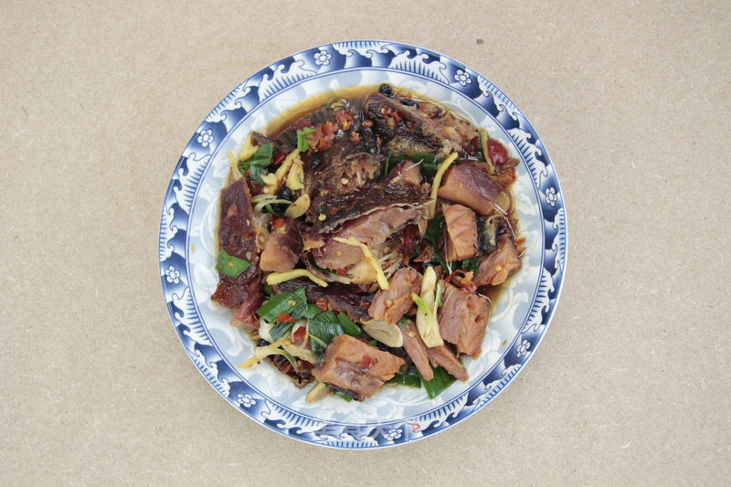 Stir-fried Preserved Fish with Chopped Pepper recipe