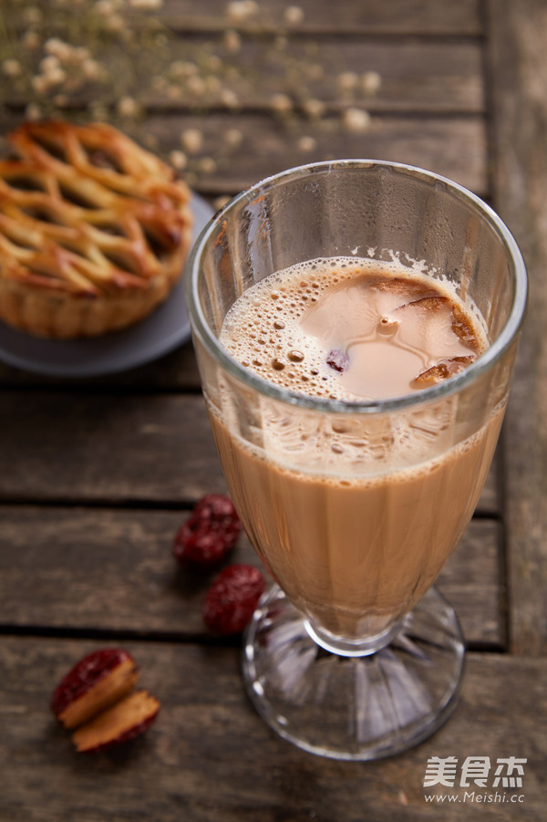 Longan and Red Date Milk Tea recipe