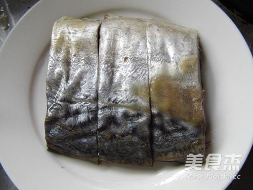 Steamed Dried Spanish Mackerel with Hot Pepper recipe