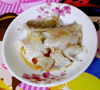 Steamed Horse Head Fish with Golden and Silver Garlic 🐠 recipe