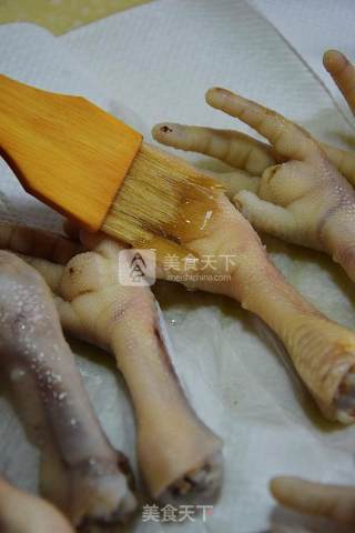 Delicious to Lick Your Fingers [tiger Skin and Chicken Claws] recipe