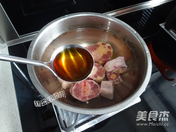 Tomato Oxtail Soup—— recipe