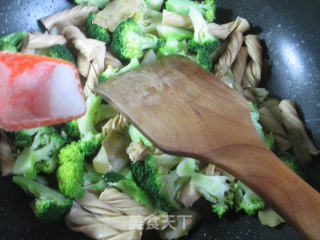 Fried Mustard Slices with Broccoli and Bean Tendon recipe