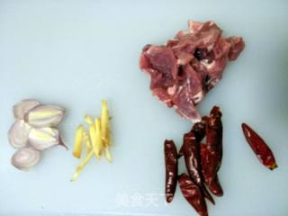 Stir-fried Pork with Soy Sprouts recipe