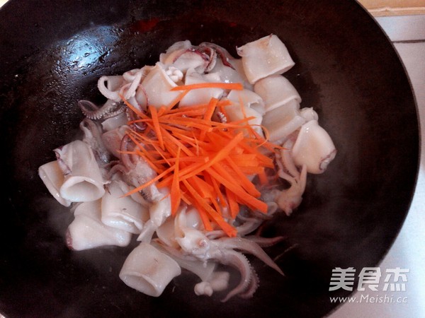 Stir-fried Sea Hare with Leek recipe