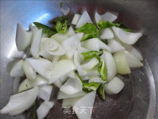 Fried Bean Dan with Onion recipe