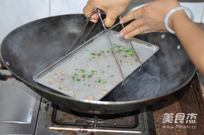 Famous Breakfast in Guangdong---cantonese Rice Rolls recipe