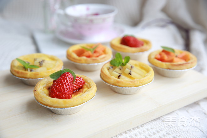 Colorful Fruit Egg Tart recipe