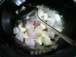 Fried Tofu with Onions recipe
