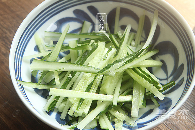 Summer Dishes ~ Cold Pork Ears recipe