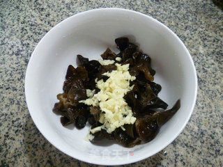 Black Fungus with Minced Garlic recipe
