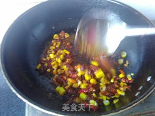 Stir-fried Rice Noodles with Pickled Peppers and Rape recipe