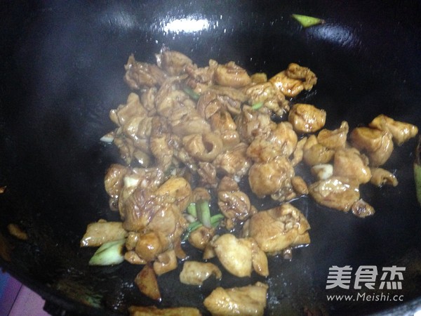 Stir-fried Potatoes with Diced Chicken recipe