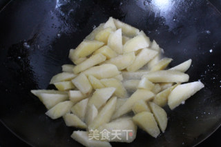 Braised Potatoes and Beans in Oil recipe