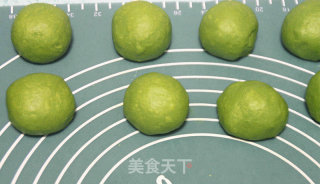 [matcha Mochi Triangle Bun]: Bread that Belongs to Spring recipe