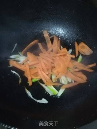 Carrots Stir-fried Black Fungus recipe
