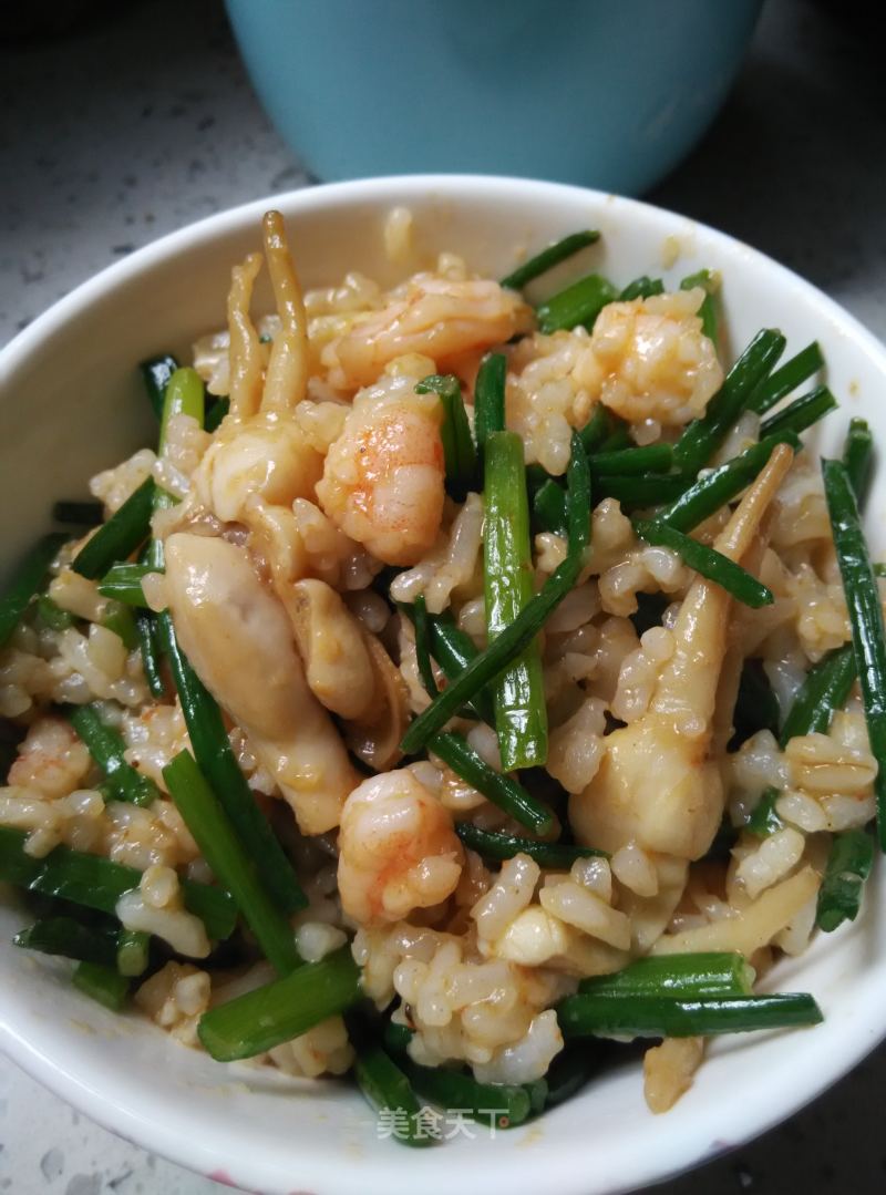 Fried Rice with Seafood and Chives recipe