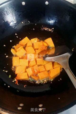 Stewed Pumpkin with Garlic recipe