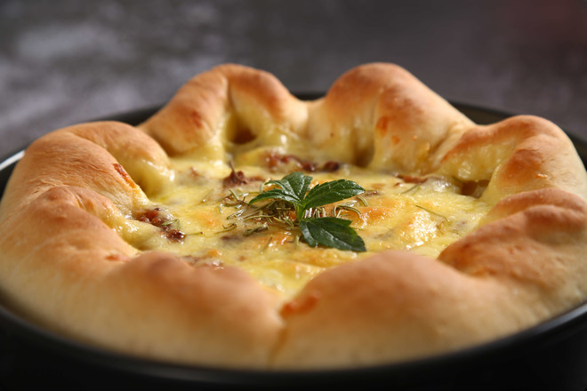 Lava Cheese Bolognese Pizza recipe