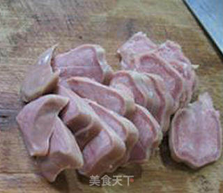 Stir-fried Pork Tongue with Carrots recipe