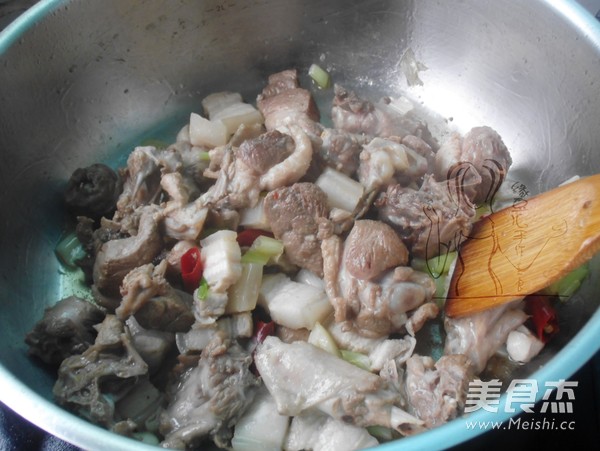 Braised Duck with Taro recipe