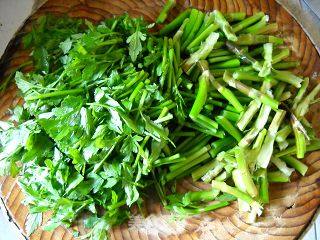 Stir-fried Shredded Pork with Wild Cress recipe