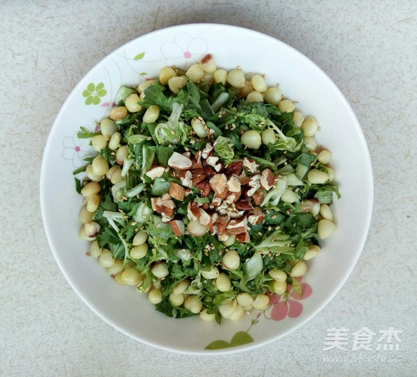Corn with Nuts and Bitter Chrysanthemum recipe