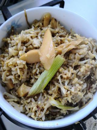 Stir-fried Multigrain Rice with Mung Bean Sprouts recipe