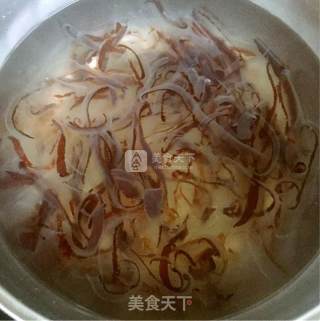 Jellyfish in Sesame Sauce Bath recipe