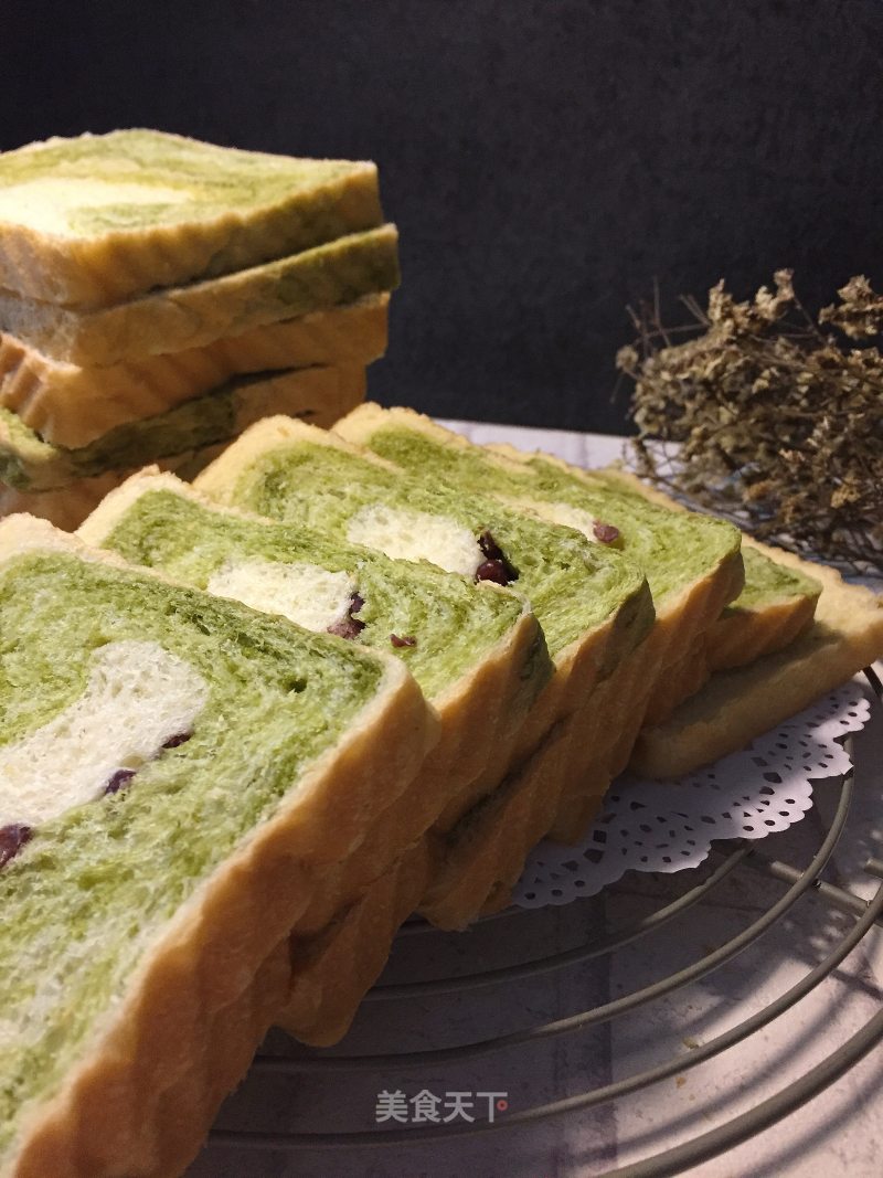 #四session Baking Contest and is Love to Eat Festival# Matcha Two-color Toast recipe