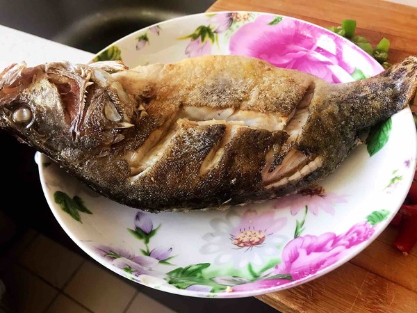 Braised Smelly Mandarin Fish recipe