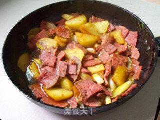 Roast Beef with Potatoes recipe