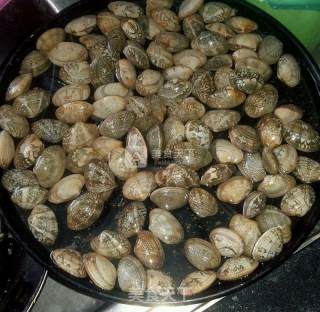 Spicy Stir-fried Flower Beetle recipe