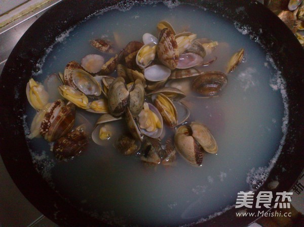 Clam and Egg Soup recipe