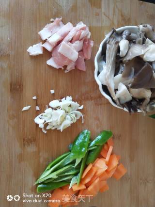 Stir-fried Pork with Fresh Mushrooms recipe